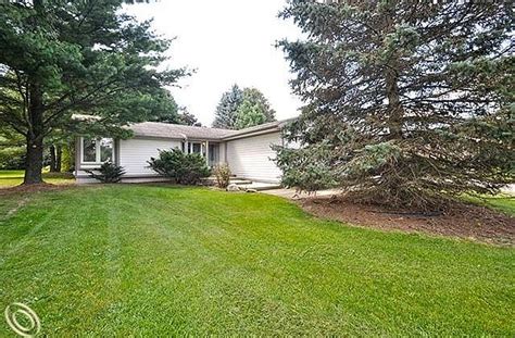 59373 Grand River Ave New Hudson Mi 48165 Zillow