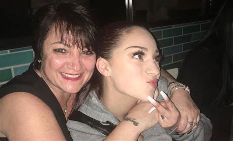 Bhad Bhabie Twerks On Her Mom While Celebrating 20th Birthday