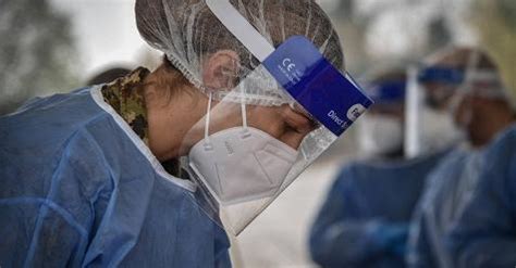 Coronavirus 2 732 Nuovi Casi Con 506 043 Tamponi E 42 Morti Tasso Di