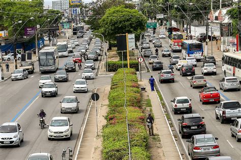 Avenida Fernandes Lima - AVENIDA FERNANDES LIMA VAI GANHAR CICLOVIA | Gazeta de Alagoas