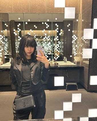 Rin Rinlinlin Hiouurin Rintohsaka Nude Leaks OnlyFans Leaked Models The Fappening