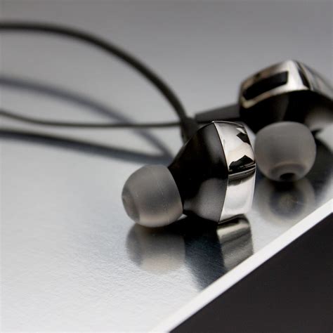 Soul Electronics // Impact Wireless High Efficiency Bluetooth Earphones ...