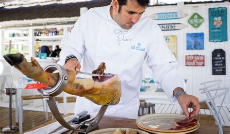 Cocina Entre Amigos En El Restaurante La Milla Marbella