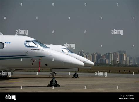 Phenom 100 Executive Jets Embraer Executive Jets Stock Photo Alamy