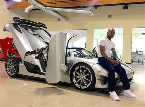 Floyd Mayweather’s Net Worth: The Undefeated Champ Still Makes Eight