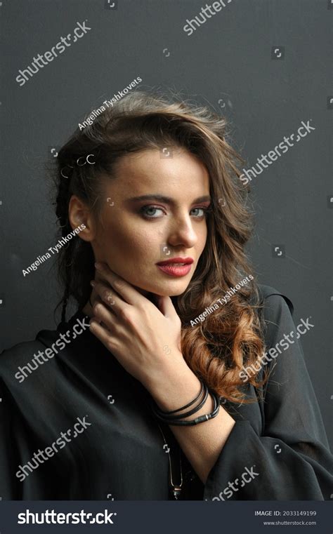 Sexy Brunette Red Lips Girl Red Stock Photo 2033149199 Shutterstock