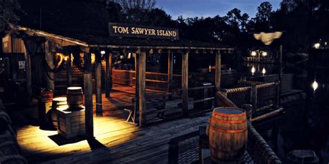 Magic Kingdom Guest Jumps From Water Attraction While Visiting Tom