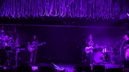 Miley Cyrus Singing In Nude