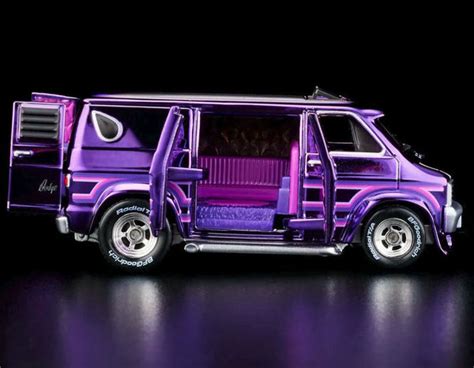 Hot Wheels Эксклюзивный фургон RLC Dodge Tradesman