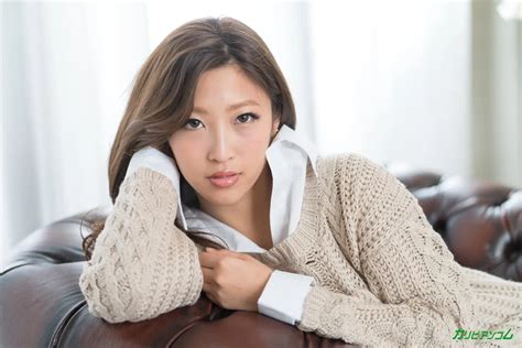 Emiri Momota Debut Vol Loves Old Guy So Much Caribb Nude Pics Xhamster