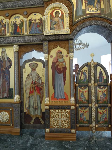 ИКОНОСТАСЫ