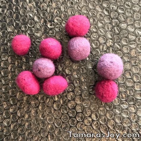 how to make felt balls