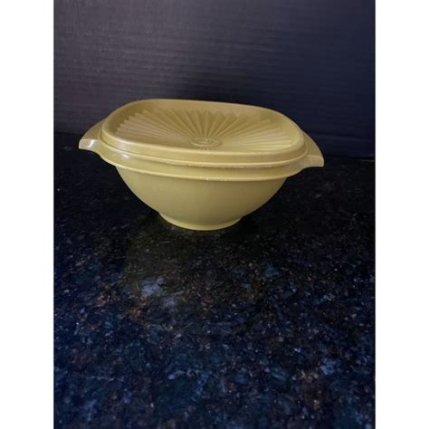 Tupperware Kitchen Tupperware Avocado Green 844 Servalier Bowl Lid