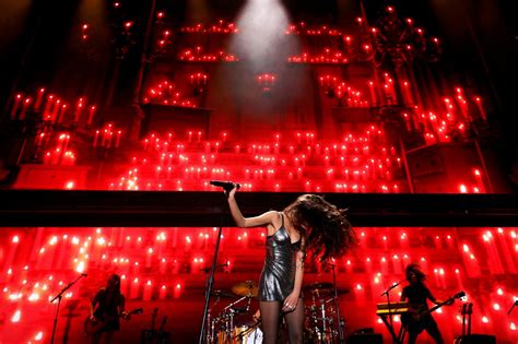 Olivia Rodrigo Iheartradio Jingle Ball Cleavage Glamour Hot Celebs Home