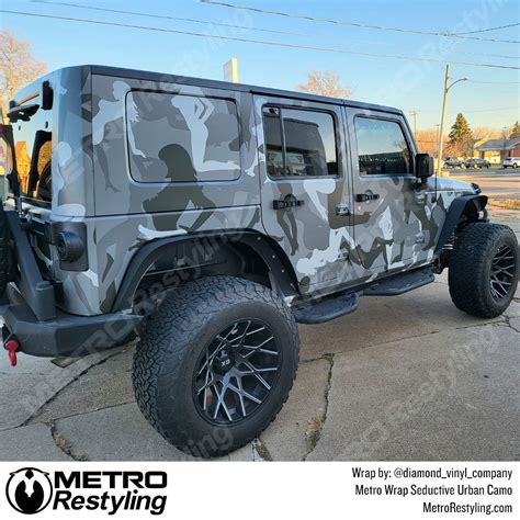 Camouflage Jeep