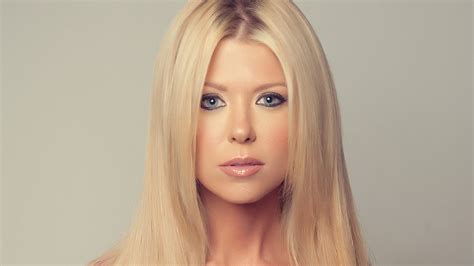 Tara Reid Wallpapers 4k Hd Tara Reid Backgrounds On Wallpaperbat