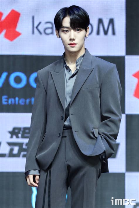 Kpop World Ina On Twitter Golden Child Jangjun Has Tested Positive