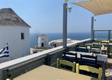 Elinikon Restaurant In Oia Santorini Sunset Views