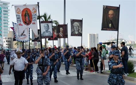 Realizan Desfile C Vico Militar Conmemorativo De La Independencia Por