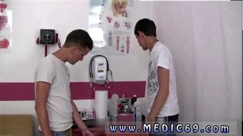 Hot Men Nude Physical Examination Gay Binx S Surprise At The Xxx Videos Porno M Viles