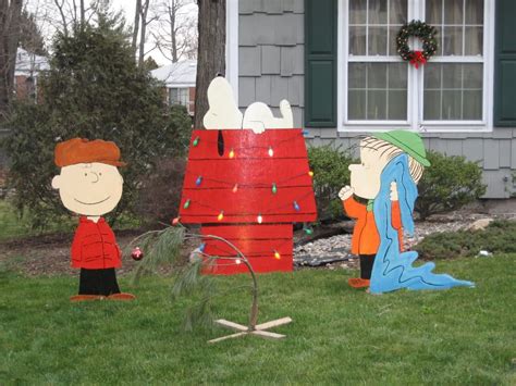 Charlie Brown And Snoopy Outdoor Christmas Decorations At Rose Briggs Blog