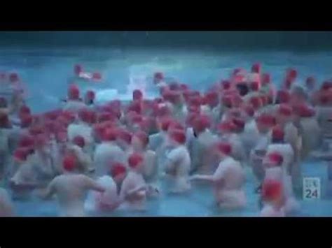 Celebrating The Winter Solstice BY Swimming Naked In The Seas Of Hobart Acordes Chordify