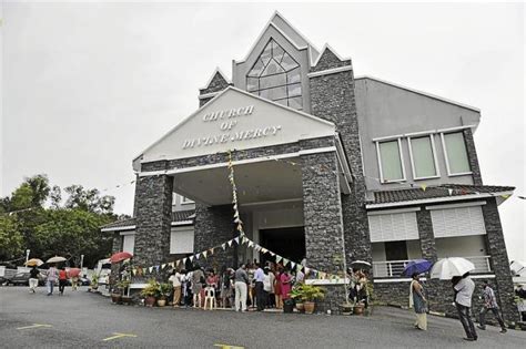 Church Of The Divine Mercy Penang Has First Mass In Tagalog