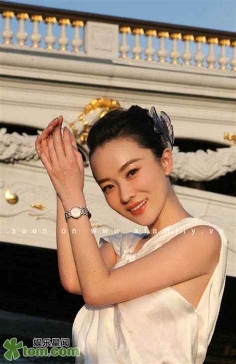 Phùng Thiệu Phong dính rắc rối vì bức ảnh nude