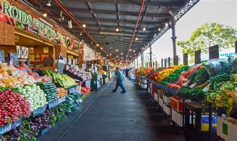 10 Markets In Melbourne To Enjoy Street Food Along Shopping