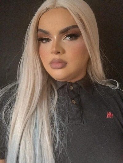 Goldenbubble Stripchat Webcam Model Profile Free Live Sex Show Cam Joy