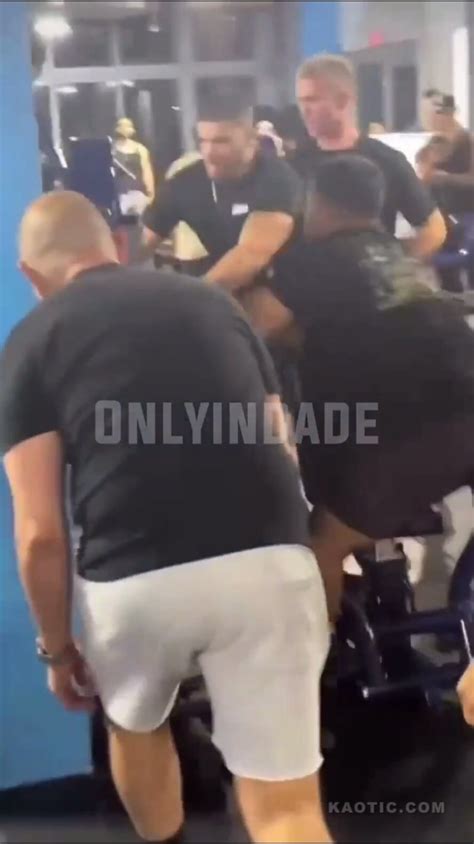 Naked In The Gym Thisvid