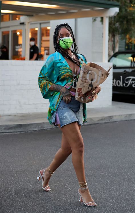 Rihanna Leggy In Mini Skirt Hot Celebs Home