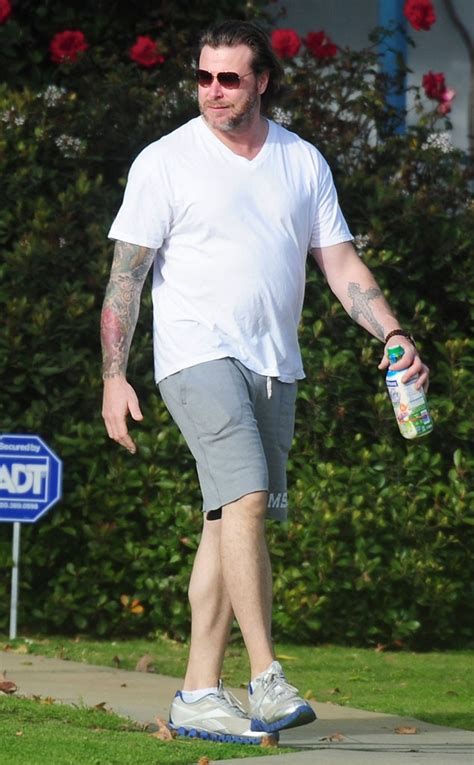 Dean Mcdermott Resurfaces For First Time Since Entering Rehab E