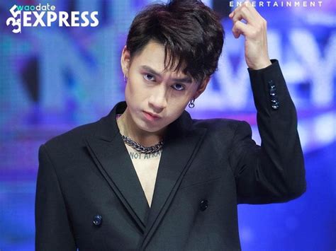 Trung K L Ai S Nghi P C A Hot Boy I N Trai Ng I Vi T G C Hoa