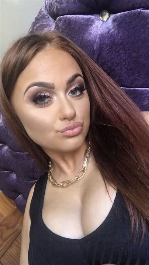 Sexy And Hot Personal Ad