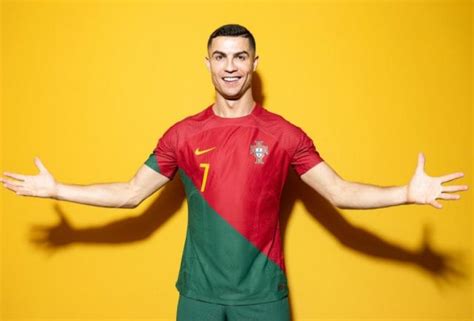 Cristiano Ronaldo aleja a Portugal de la polémica