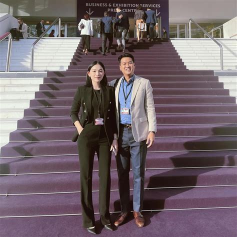 Hội chị em hot girl của Linh Rin Toàn lấy chồng đại gia riêng con dâu nhà Johnathan Hạnh