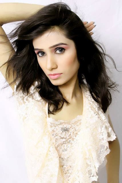 Sexy Masala Babe Beautiful Pictures Of Pakistani Babe