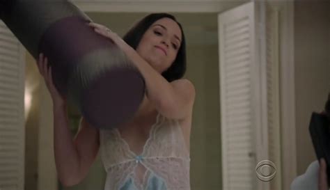 Naked Zoe Lister Jones In Life In Pieces