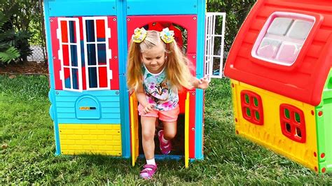 Roma and Diana Pretend Play with Playhouse for kids – starkidslearn.com