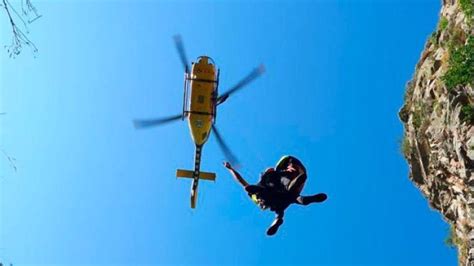 Evac An En Helic Ptero A Una Excursionista Accidentada En Montblanc