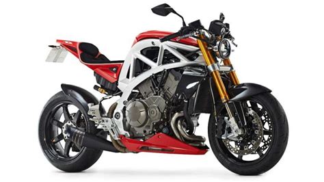 Meet Ariel Ace The Exclusivist Naked Fighter Autoevolution