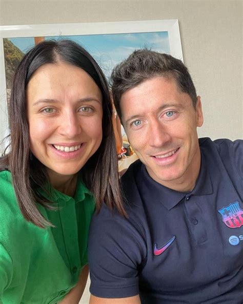 Siostra Roberta Lewandowskiego W Przerwie Od Kibicowania Pozuje W Bikini Nad Basenem W Katarze