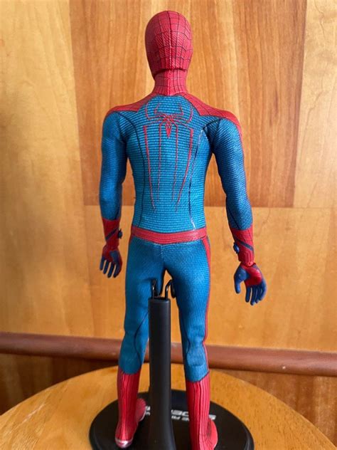 Spider Man Hot Toys 1 6 Collectable Figure Hobbies Toys Toys Games On Carousell