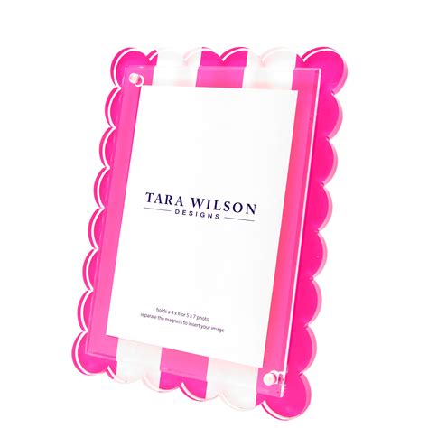 SCALLOP FRAME - PINK & WHITE STRIPE – Tara Wilson Designs