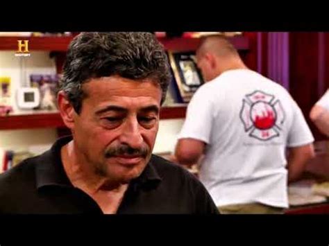 Дедок принес сборник энциклопедий - YouTube