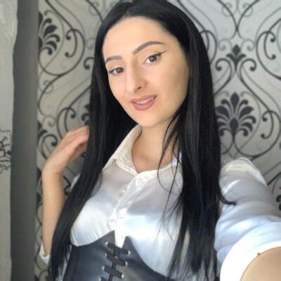 Julya Dollxx Stripchat Webcam Model Profile Free Live Sex Show Cam Joy