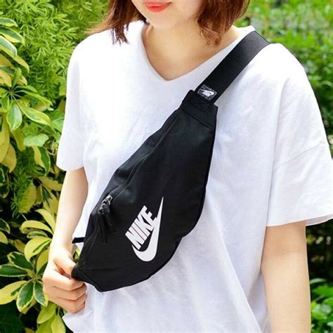 NIKE - NIKE ヘリテージ ヒップパック ウエストポーチ ブラック DB0490 3Lの通販 by neko's shop｜ナイキならラクマ
