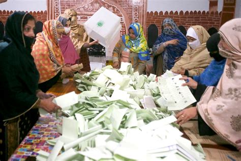 Pakistan Election Results 2024 Highlights No Clear Winner In Sight As