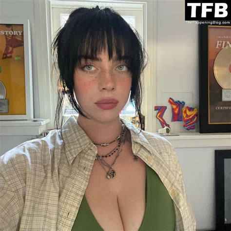 Billie Eilish Sexy (25 Photos) - OnlyFans Leaked Nudes